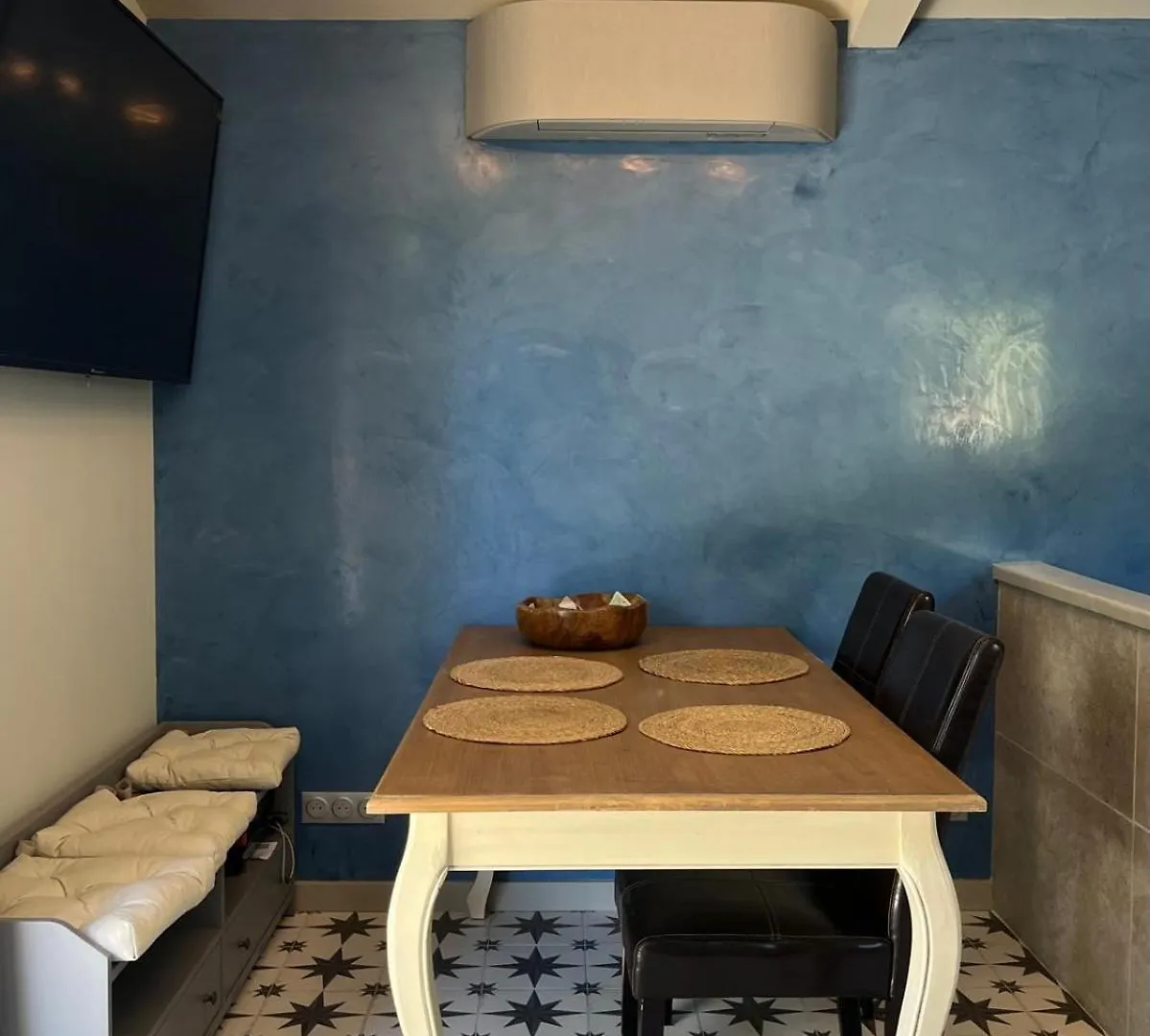 Maisonnette Climatisee Aix-en-Provence 0*,
